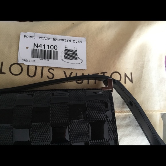 SOLD 💯Authentic Louis Vuitton Patent Leather  Bag - Picture 6 of 7